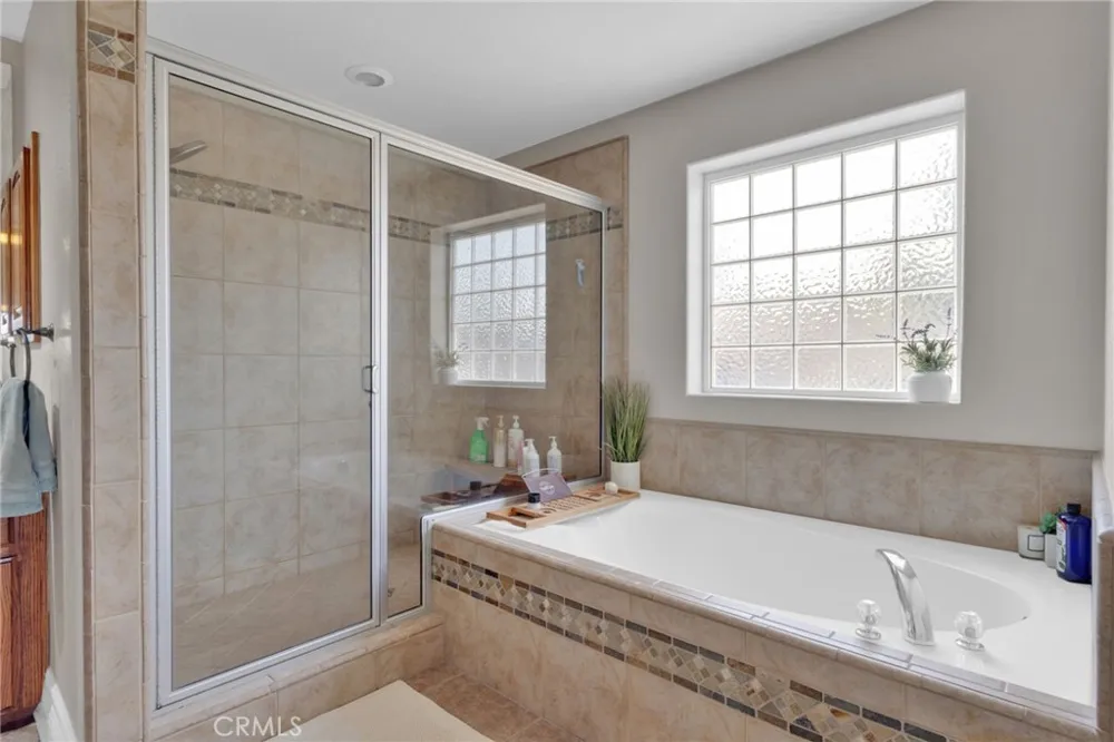 12290 Larch Road Oak Hills, CA 92344