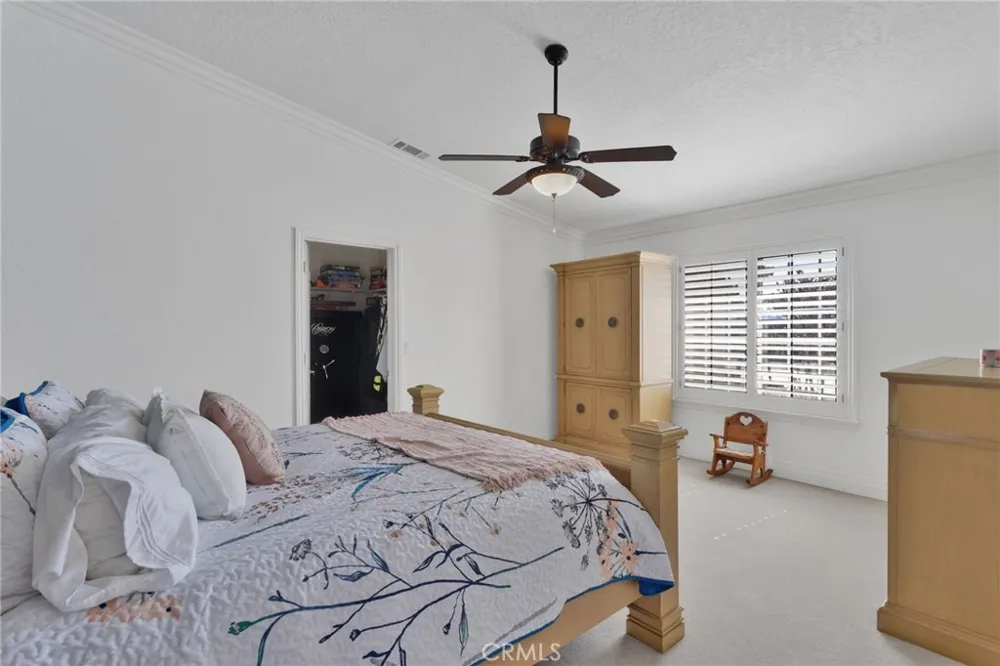 12290 Larch Road Oak Hills, CA 92344