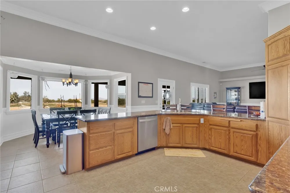 12290 Larch Road Oak Hills, CA 92344