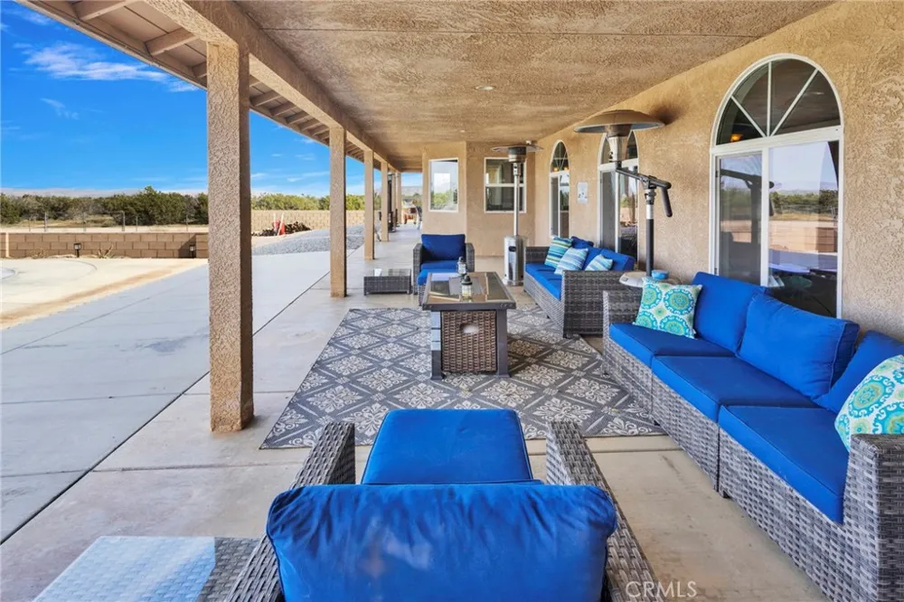 12290 Larch Road Oak Hills, CA 92344