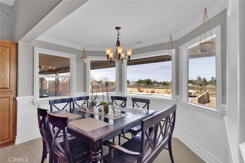 12290 Larch Road Oak Hills, CA 92344
