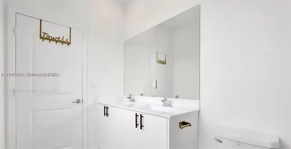 20366 NW 4th Path Miami Gardens, FL 33169