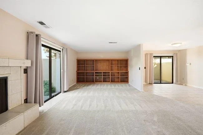 1067 Padre Drive #2 Salinas, CA 93901