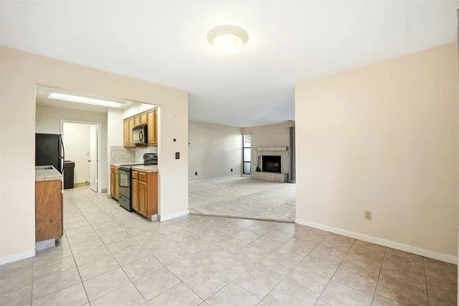 1067 Padre Drive #2 Salinas, CA 93901