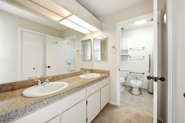 1067 Padre Drive #2 Salinas, CA 93901