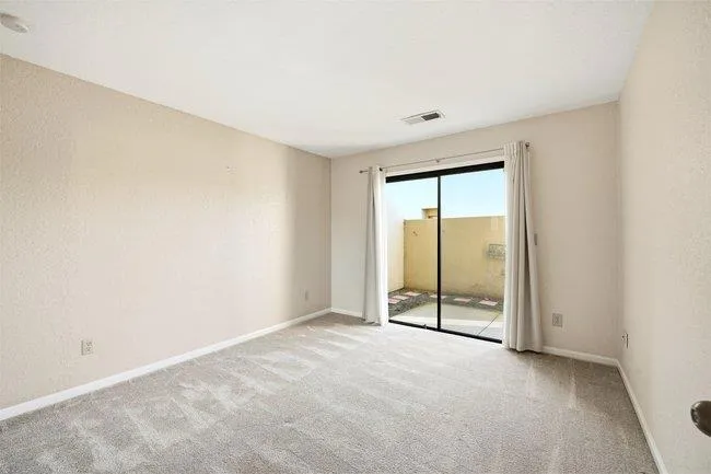 1067 Padre Drive #2 Salinas, CA 93901