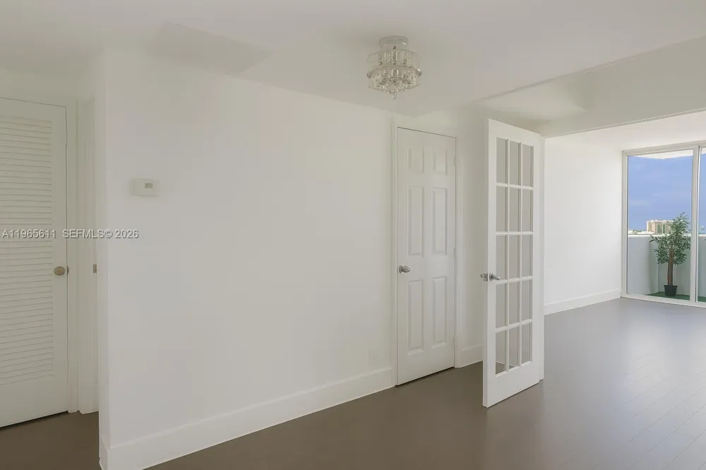 1200 West Ave #1507 Miami Beach, FL 33139