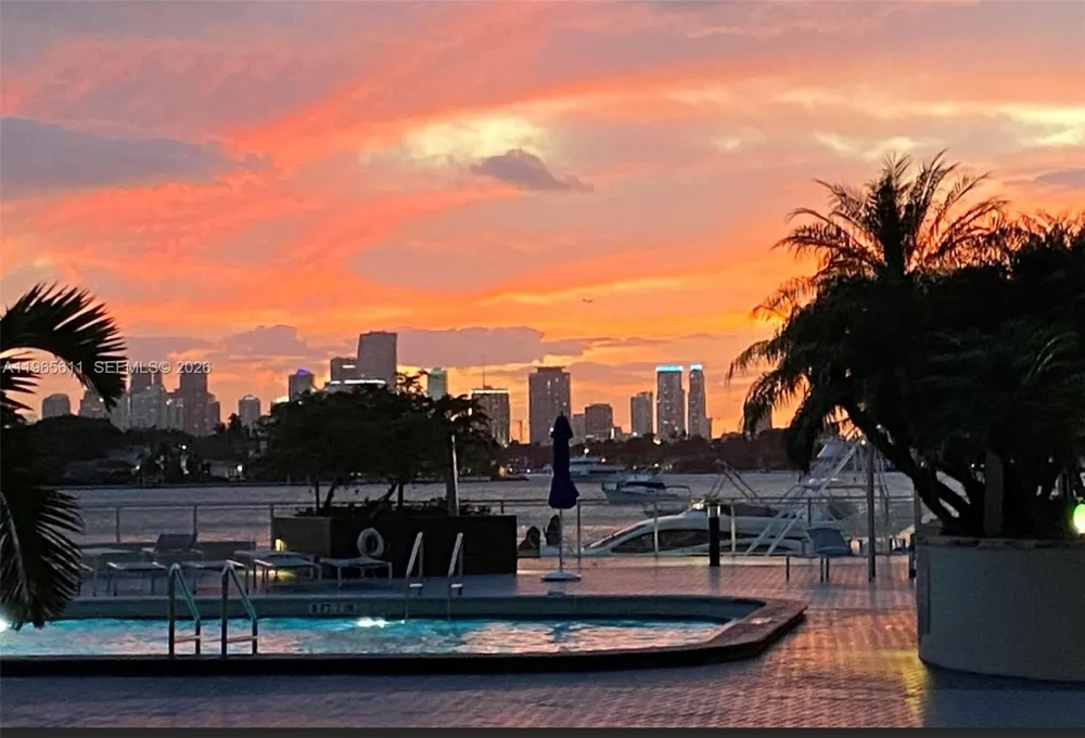 1200 West Ave #1507 Miami Beach, FL 33139
