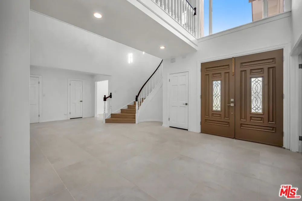 17606 Camino De Yatasto Pacific Palisades, CA 90272