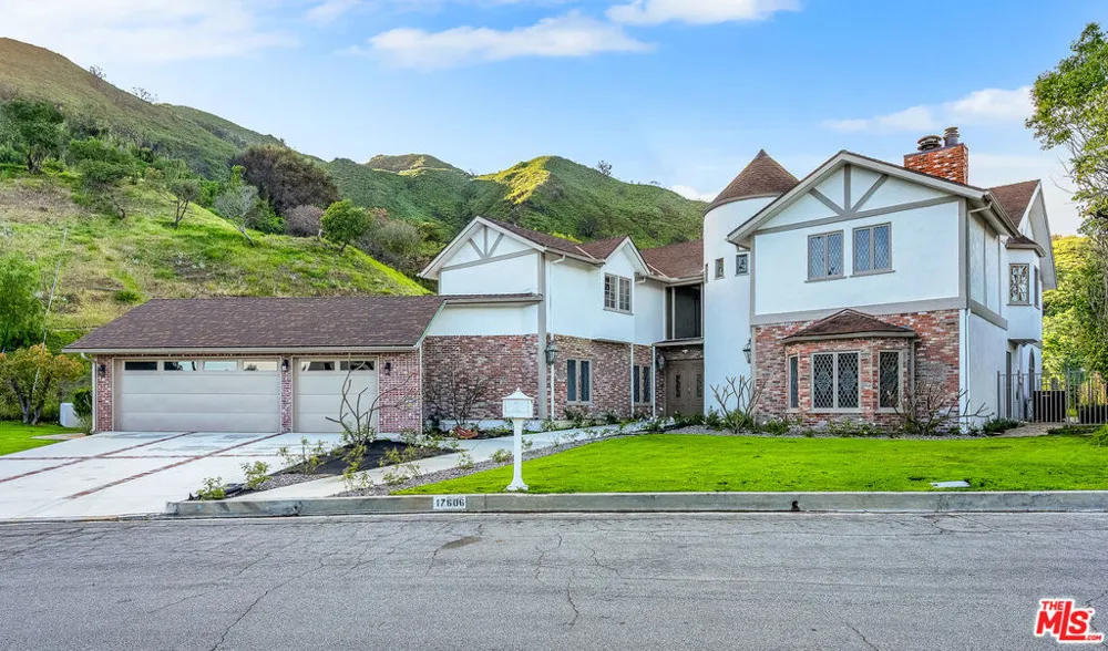 17606 Camino De Yatasto Pacific Palisades, CA 90272