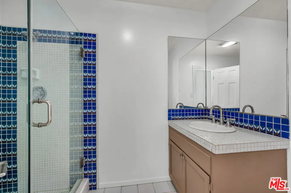 17606 Camino De Yatasto Pacific Palisades, CA 90272
