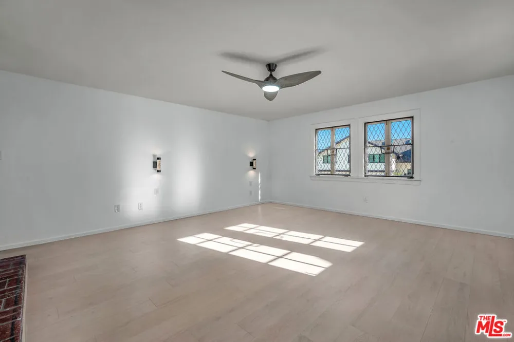 17606 Camino De Yatasto Pacific Palisades, CA 90272