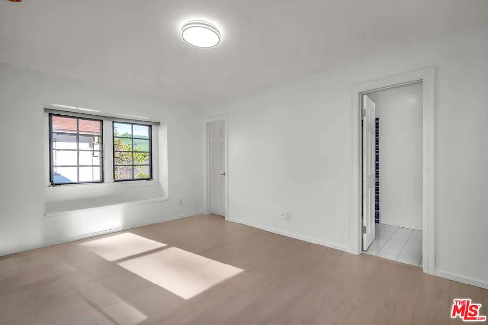 17606 Camino De Yatasto Pacific Palisades, CA 90272