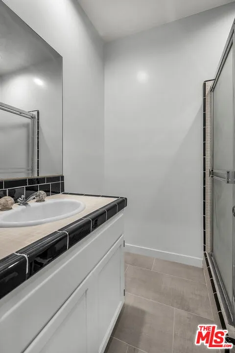 17606 Camino De Yatasto Pacific Palisades, CA 90272