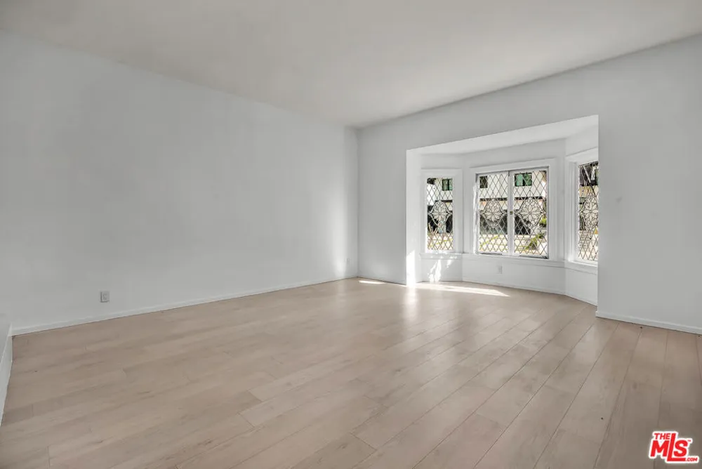 17606 Camino De Yatasto Pacific Palisades, CA 90272