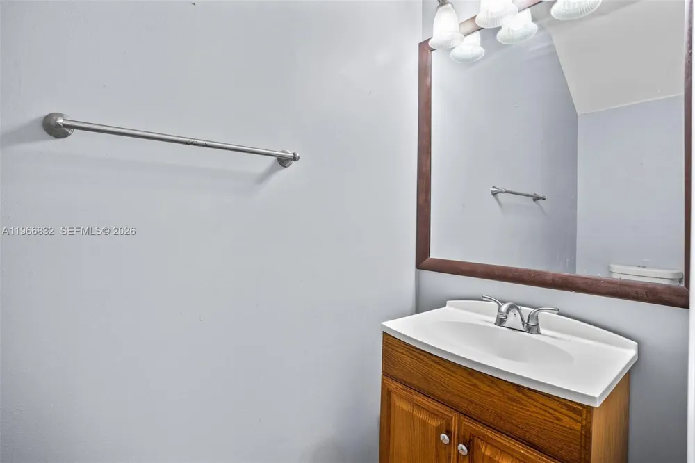 2167 Hacienda Ter Weston, FL 33327