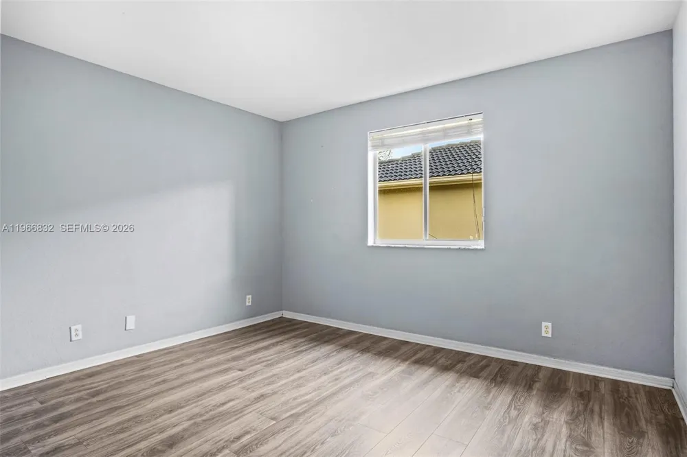 2167 Hacienda Ter Weston, FL 33327