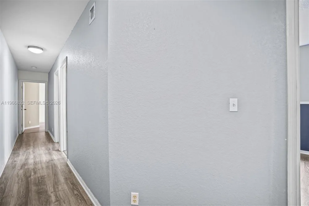 2167 Hacienda Ter Weston, FL 33327