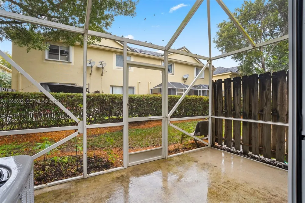 2167 Hacienda Ter Weston, FL 33327