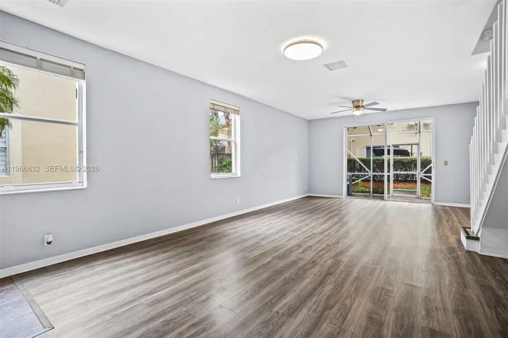 2167 Hacienda Ter Weston, FL 33327