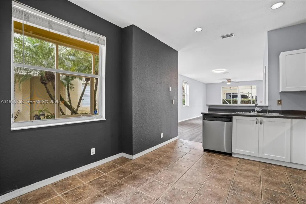 2167 Hacienda Ter Weston, FL 33327
