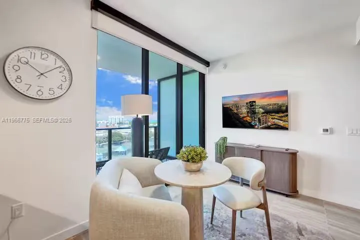 580 72nd St #705 Miami Beach, FL 33141