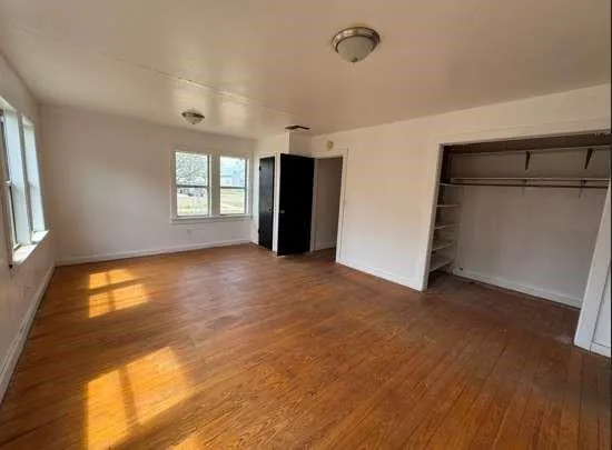 910 S 11th Street Slaton, TX 79364