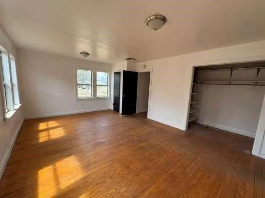 910 S 11th Street Slaton, TX 79364