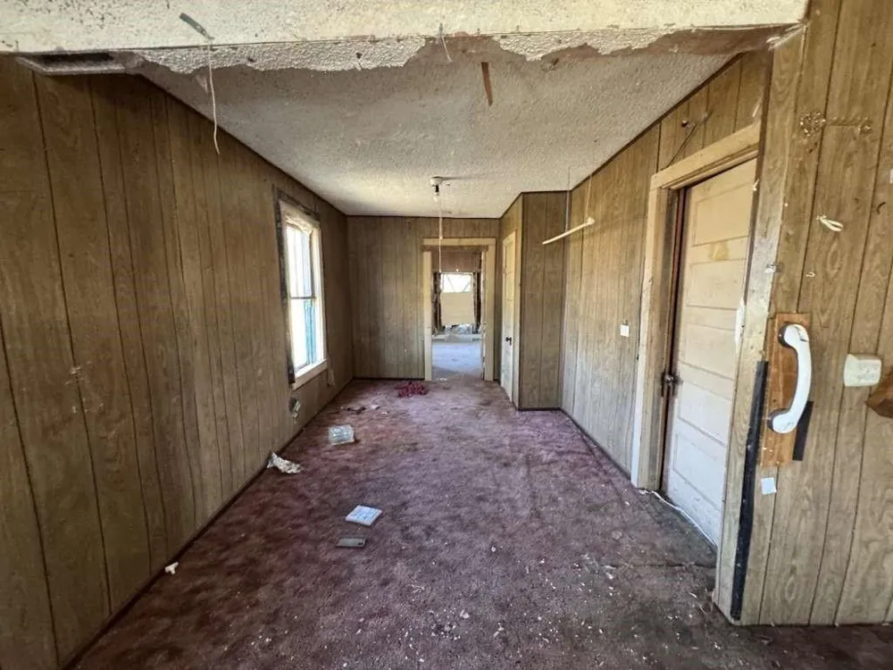 650 S 6th Street Slaton, TX 79364