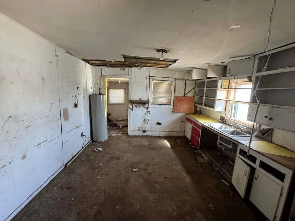 650 S 6th Street Slaton, TX 79364