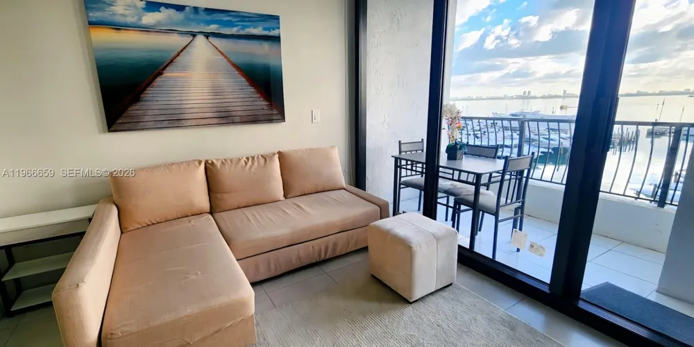 555 NE 15th St #516 Miami, FL 33132