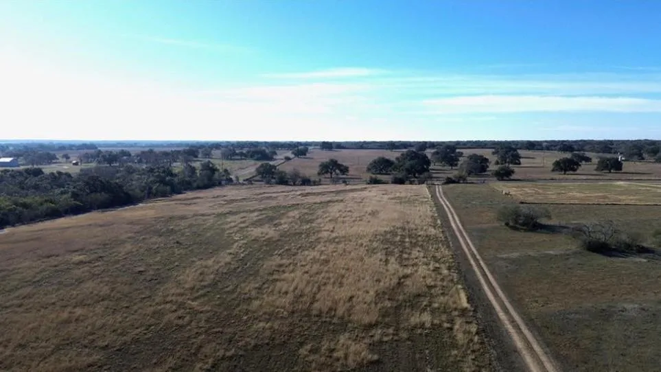 3382 E Fm 1961 Goliad, TX 77963