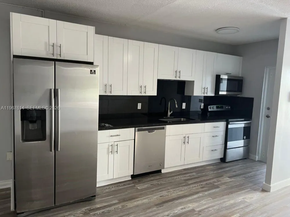 2430 NE 135th St #105 North Miami, FL 33181