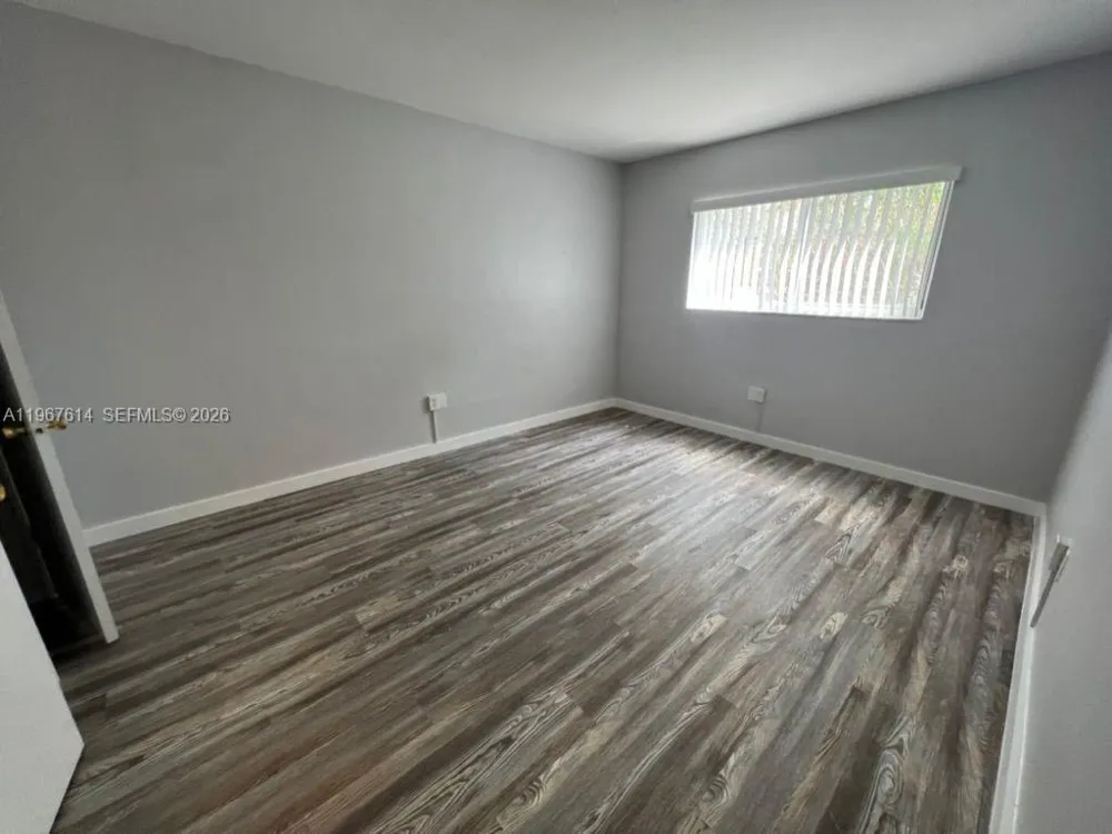 2430 NE 135th St #105 North Miami, FL 33181