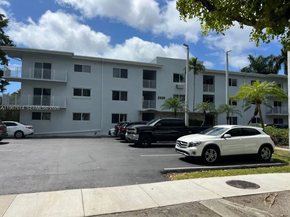 2430 NE 135th St #105 North Miami, FL 33181