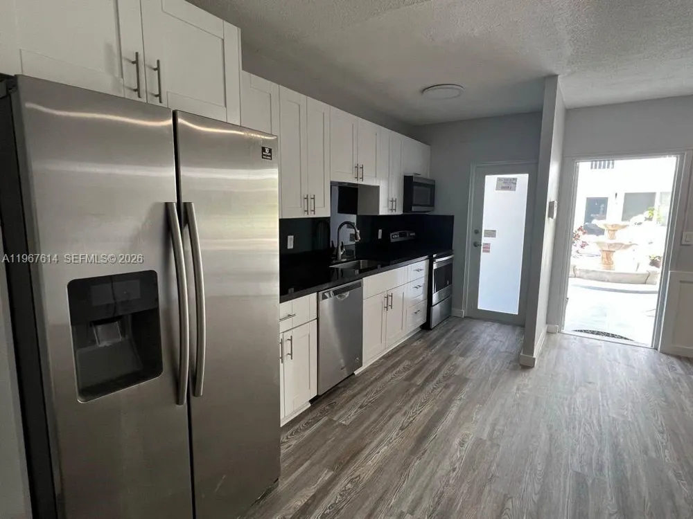 2430 NE 135th St #105 North Miami, FL 33181