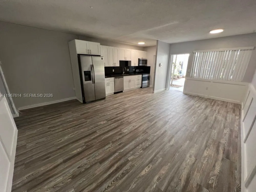 2430 NE 135th St #105 North Miami, FL 33181