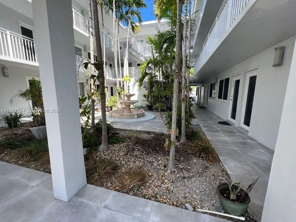 2430 NE 135th St #105 North Miami, FL 33181