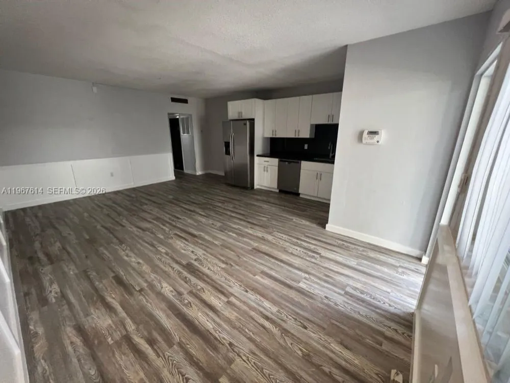 2430 NE 135th St #105 North Miami, FL 33181
