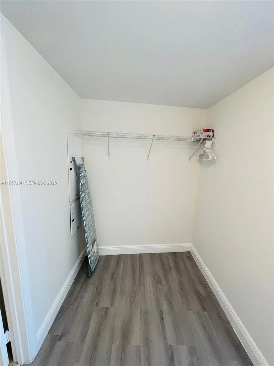 1750 Bayshore Dr #2710 Miami, FL 33132