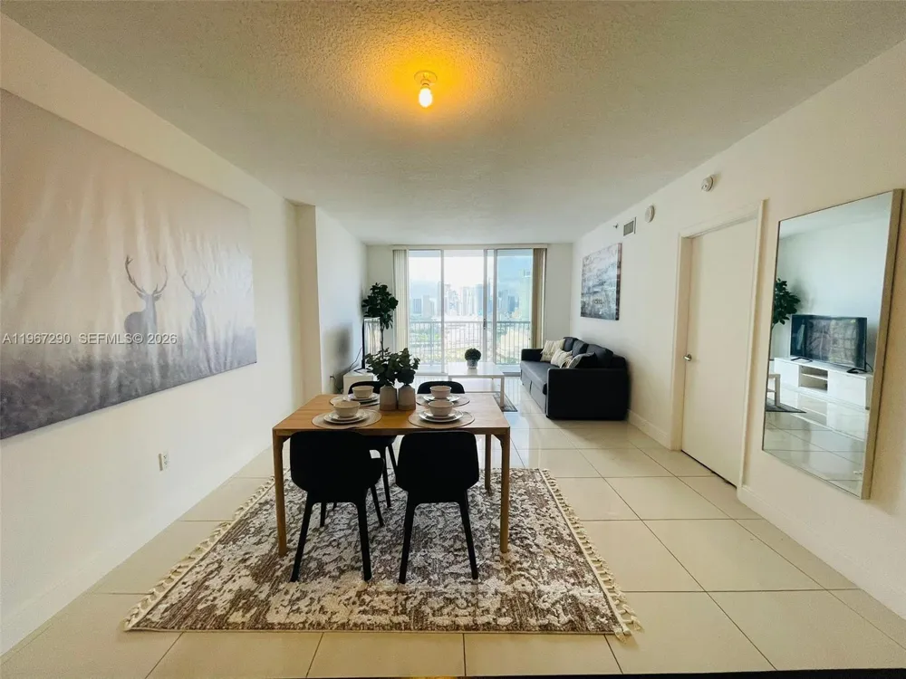 1750 Bayshore Dr #2710 Miami, FL 33132