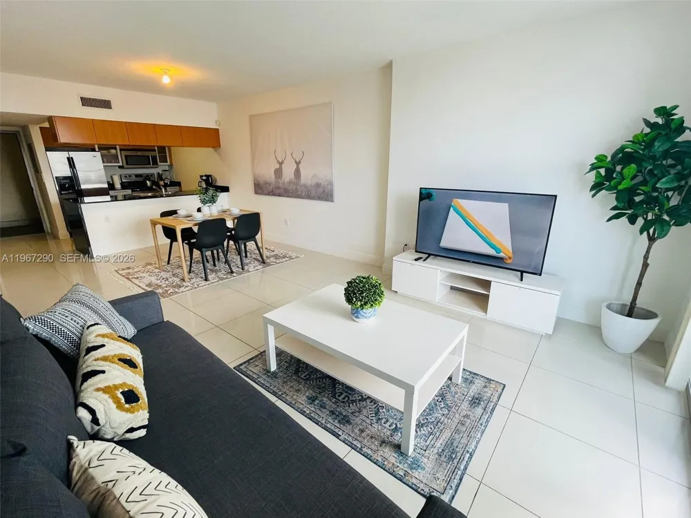 1750 Bayshore Dr #2710 Miami, FL 33132