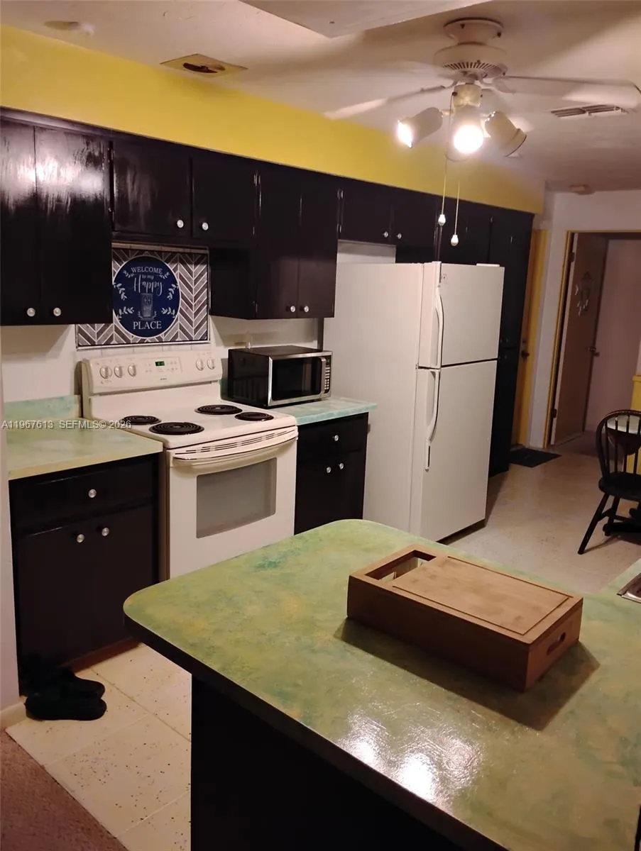 477 W BUTTONBUSH Dr Citrus Springs, FL 34465