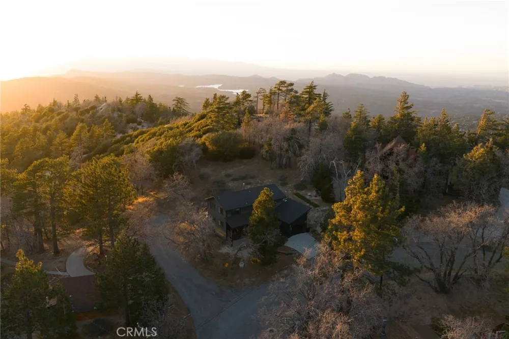 32945 Juniper Lane Green Valley Lake, CA 92341