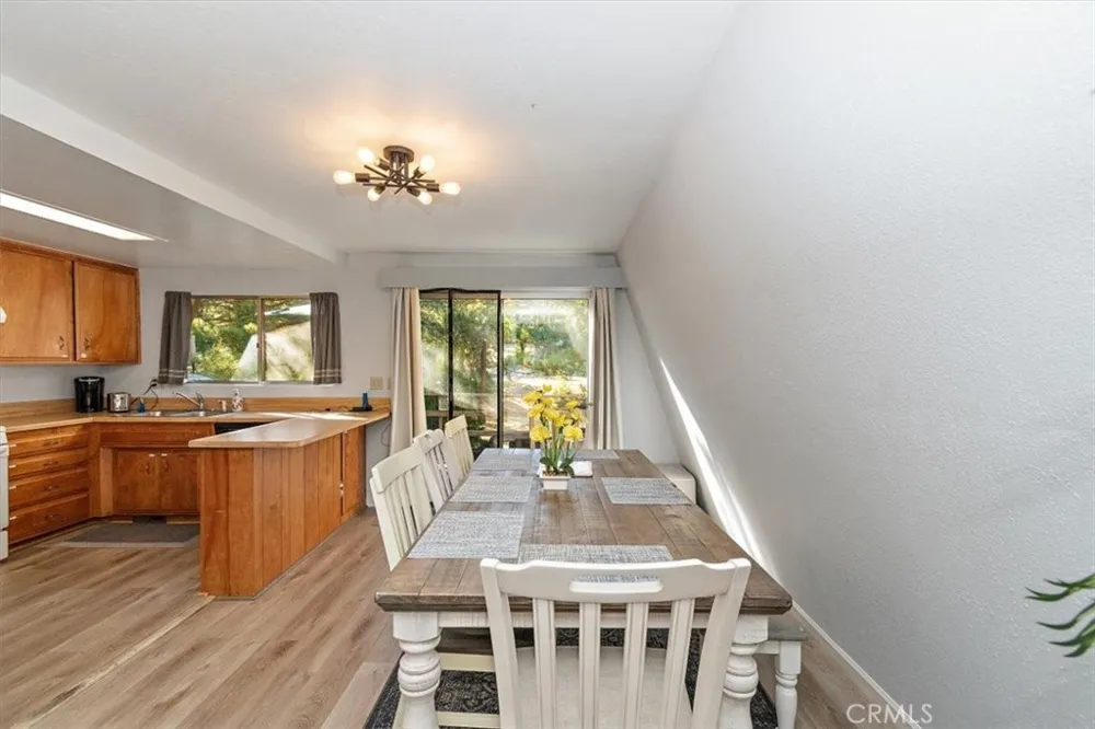598 Dahlia Drive Green Valley Lake, CA 92341