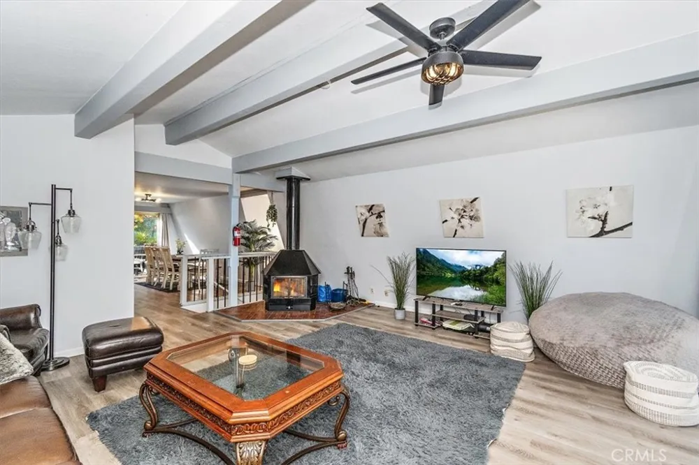 598 Dahlia Drive Green Valley Lake, CA 92341