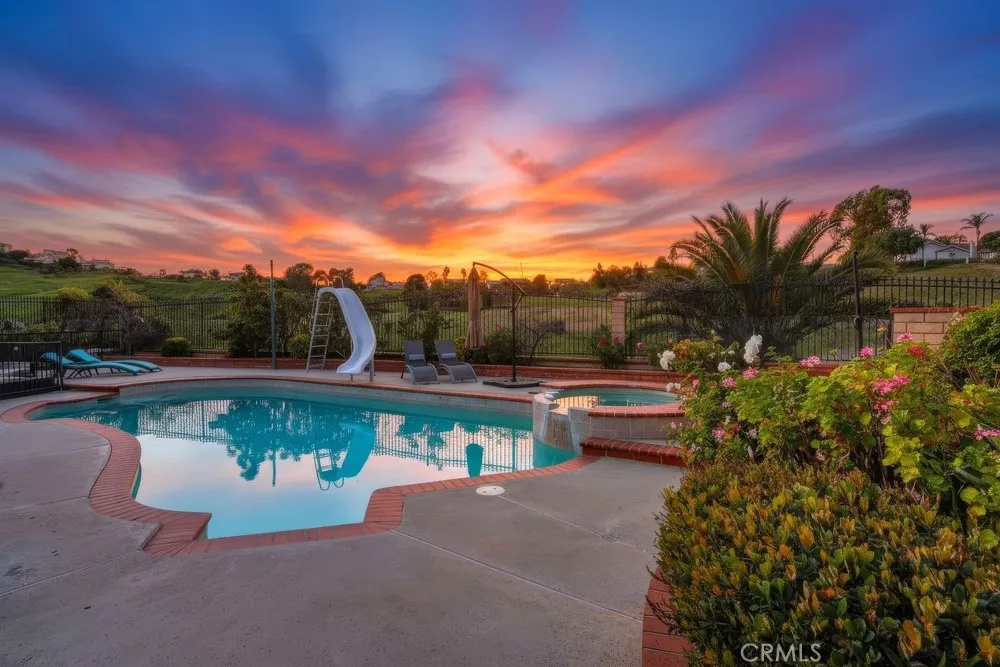 24303 Rimford Diamond Bar, CA 91765