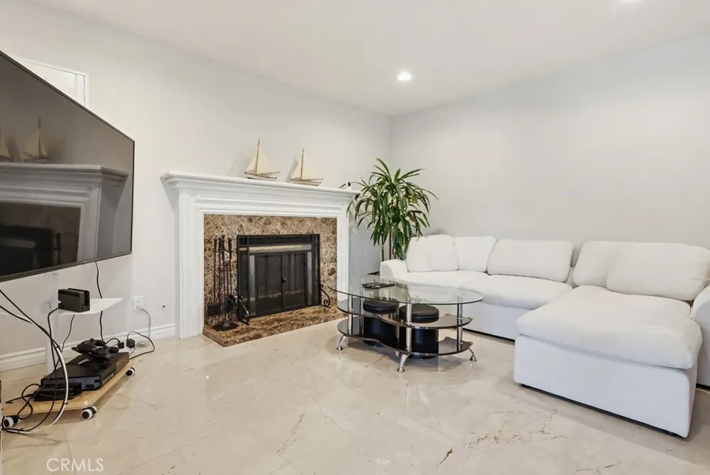 24303 Rimford Diamond Bar, CA 91765