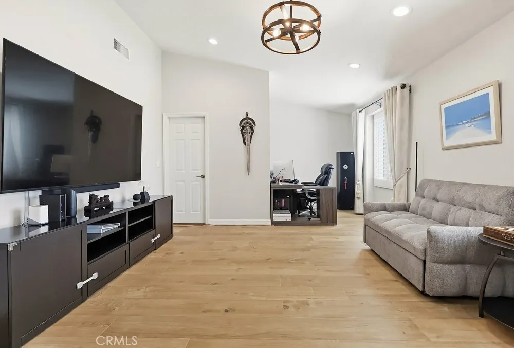 24303 Rimford Diamond Bar, CA 91765