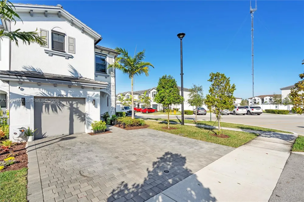 20394 NW 4th Ct #20394 Miami Gardens, FL 33169